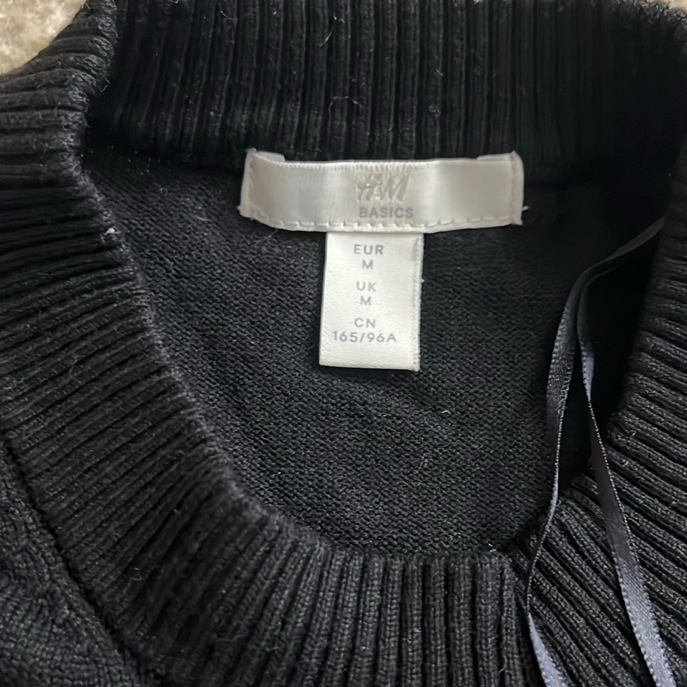 H&M basic knit - Picture 2 of 3